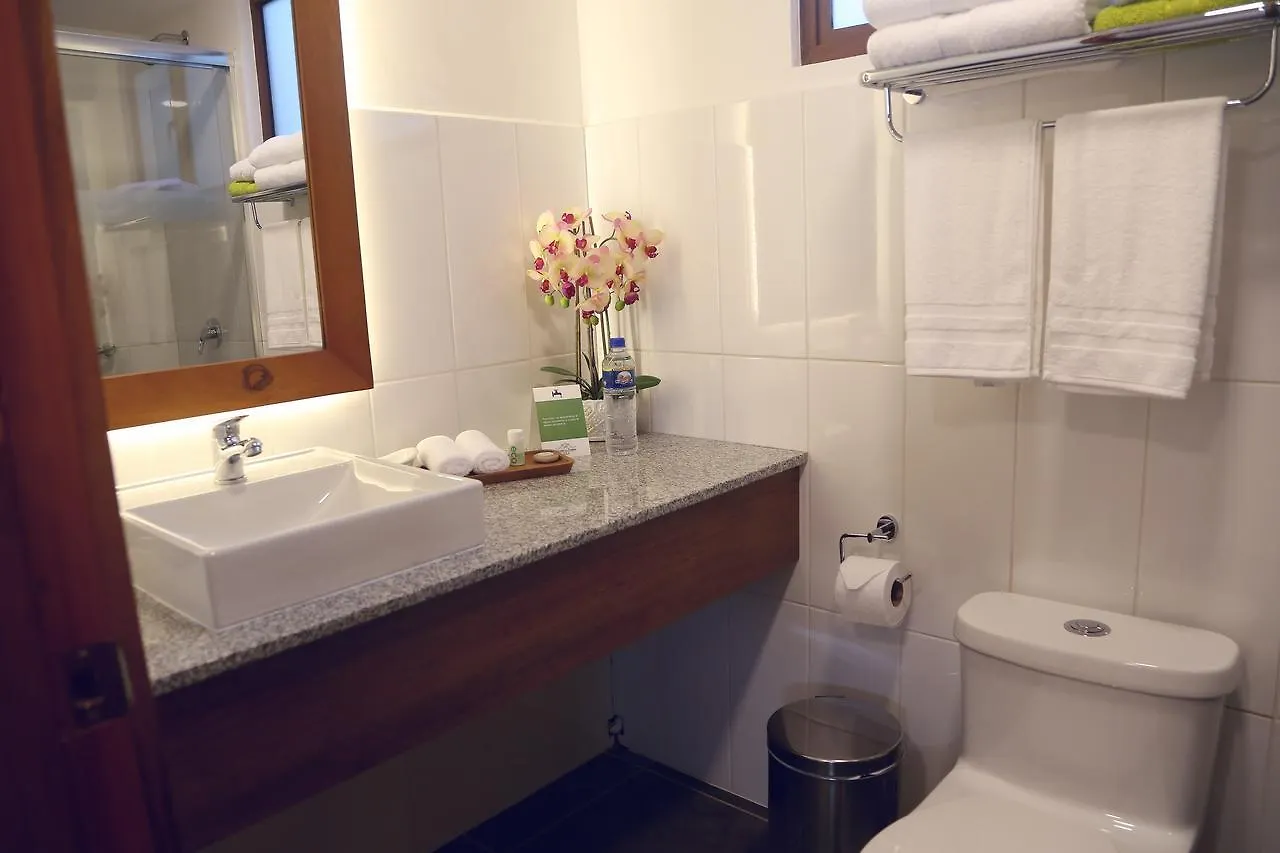 *** Hotel a capsule Hotel Salvador De La Pradera Quito Ecuador